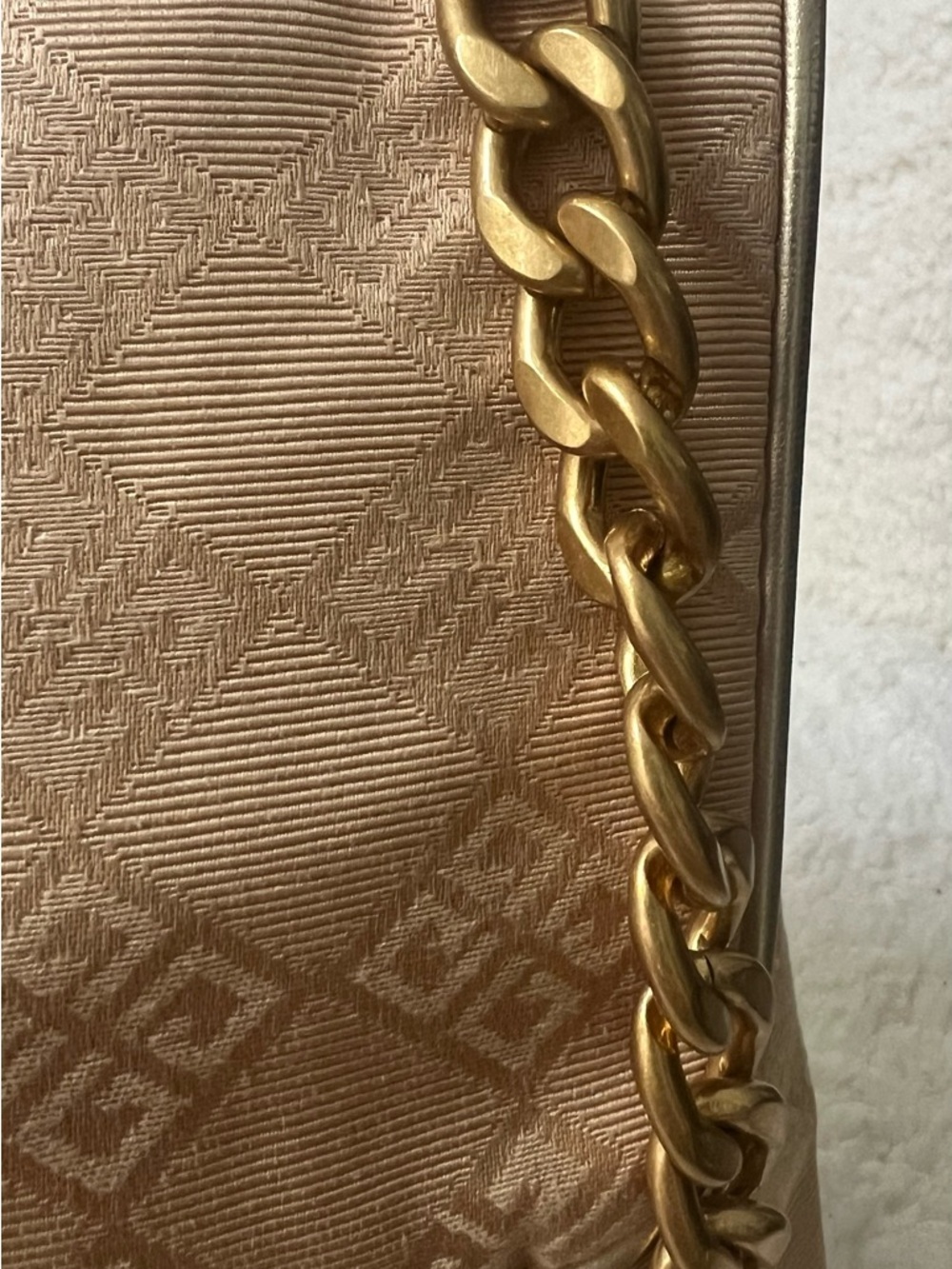 Givenchy Converted Beauty Bag to Gold-Tone Quilted Shoulder Bag - Picture 4 of 9